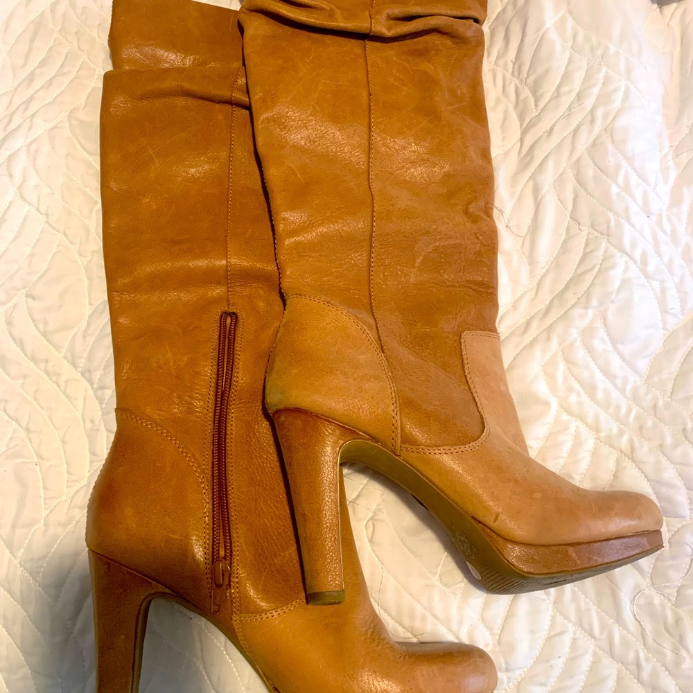 Comfortable genuine leather Jessica Simpson boots. Beautiful brown natural color